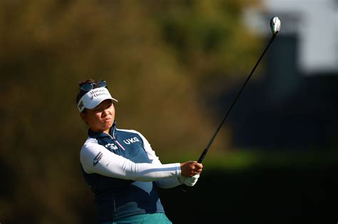 Chasing first LPGA Tour victory, Megan Khang opens 3-shot lead in CPKC Women’s Open